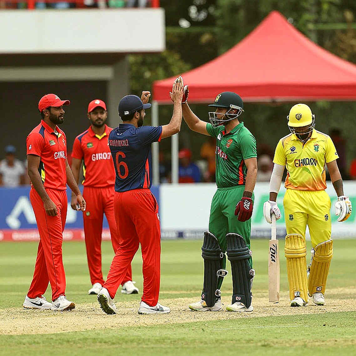 মার্জিনে লেখা নাম: হারমানপ্রীত কৌরের দশ বছর এবং একটি যুগের নীরব হস্তান্তর